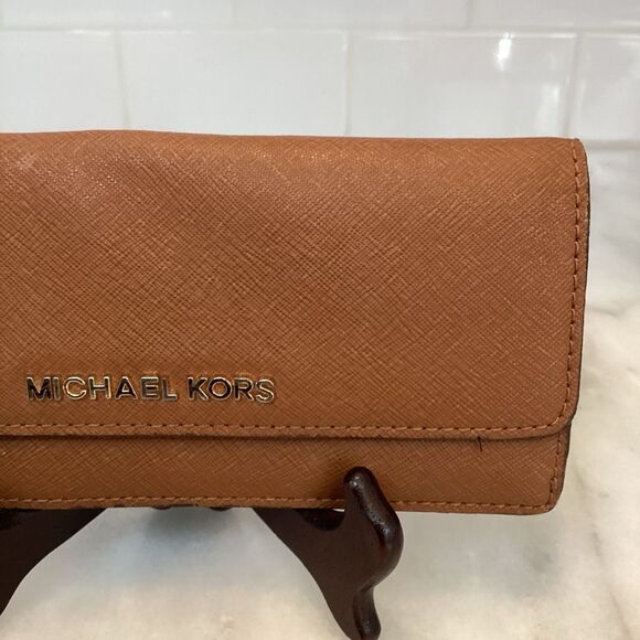 Michael Kors Slim Cross Grain Leather Full Sized Sleek Wallet - Picture 3 of 16